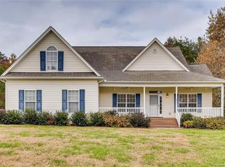 6551 Fly A Way Dr, Denver, NC 28037