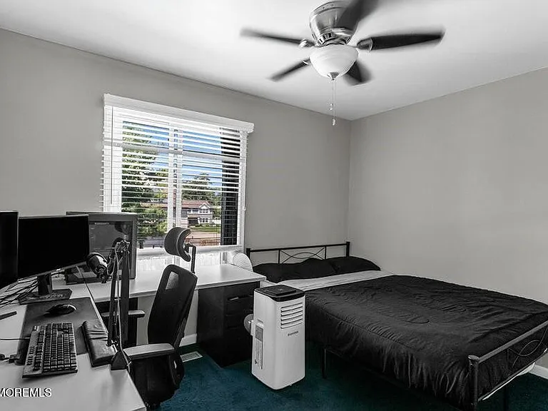 960 Green Hill Blvd — Photo 7