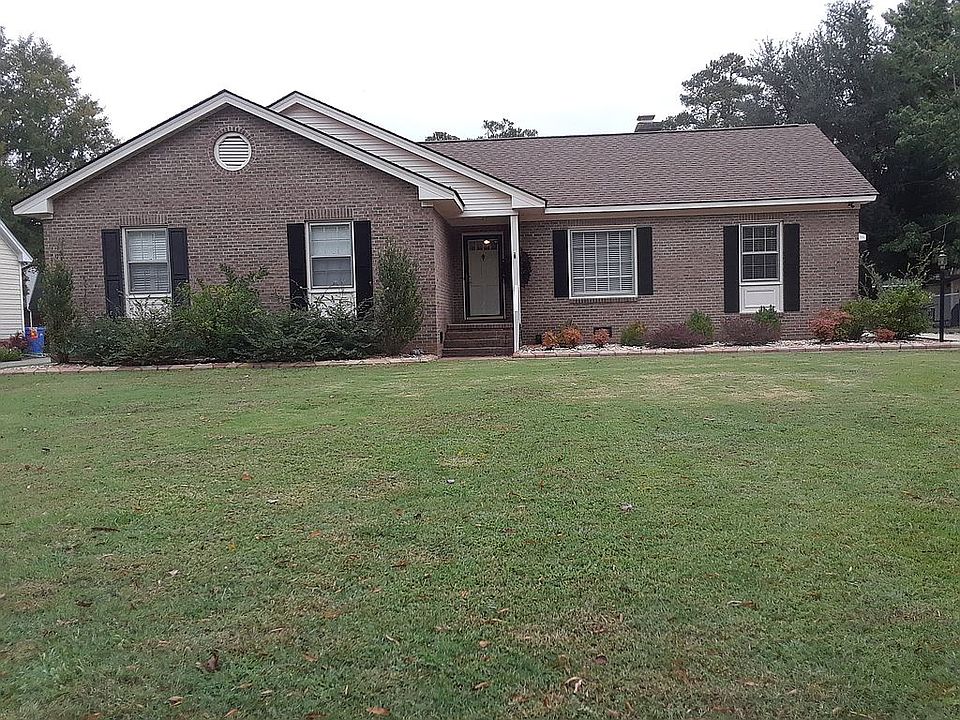 Brick ranch vinyl trim