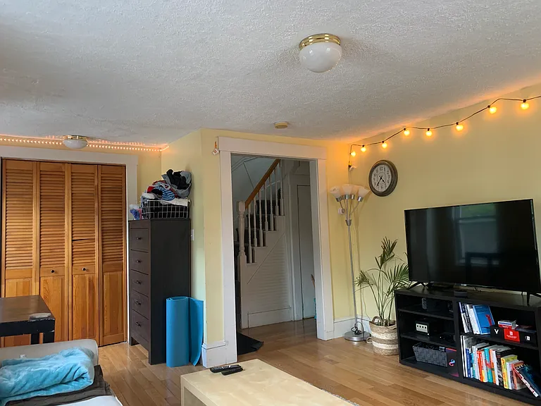 240 Charles St — Photo 25