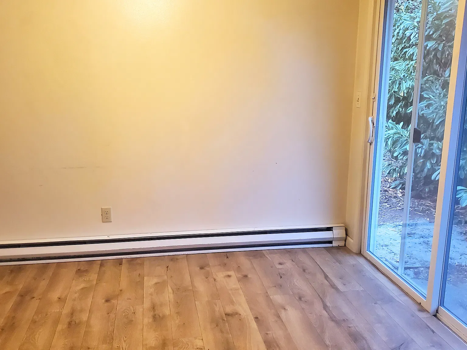 2 bed, 840 sqft, $1,650 — Photo 4