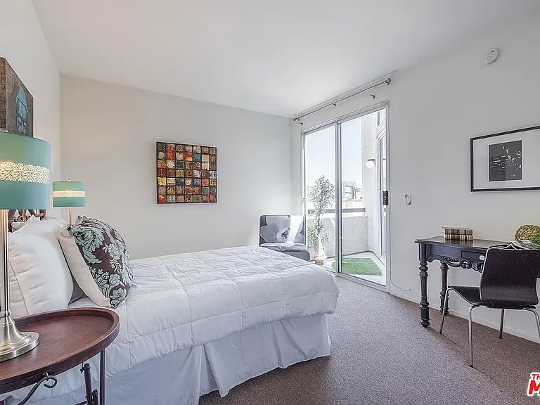 1240 S Corning St #308 — Photo 14