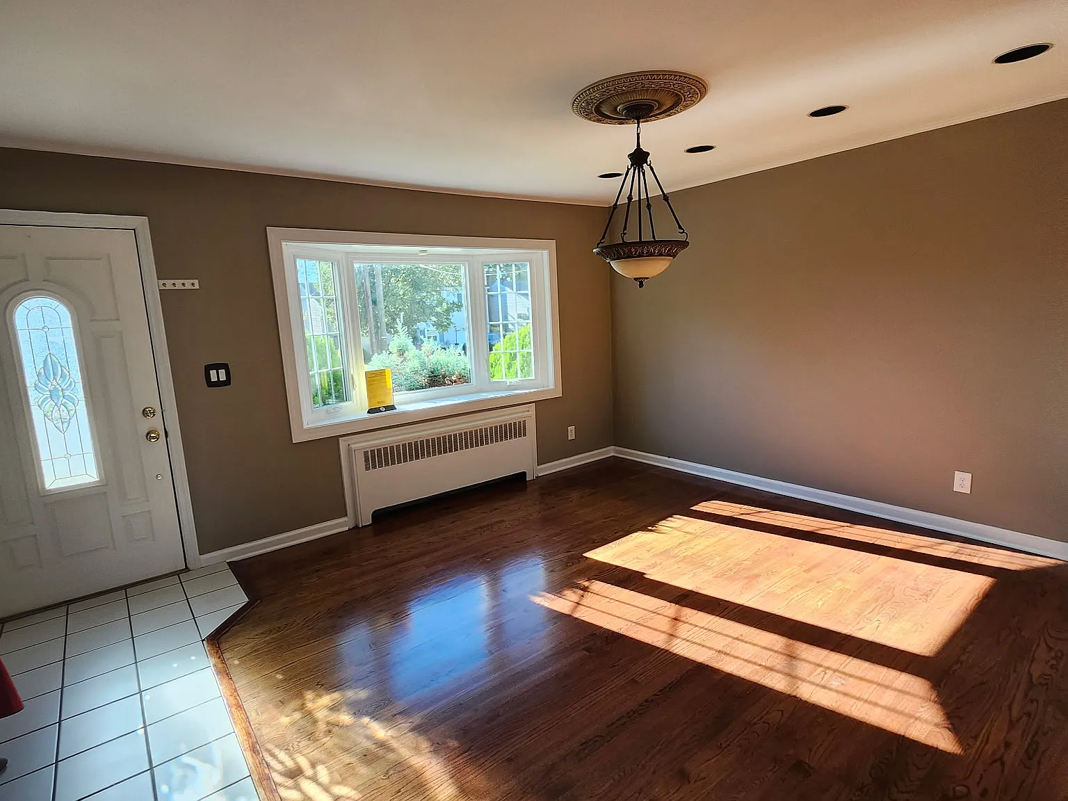3 bed, 1600 sqft, $3,850 — Photo 3