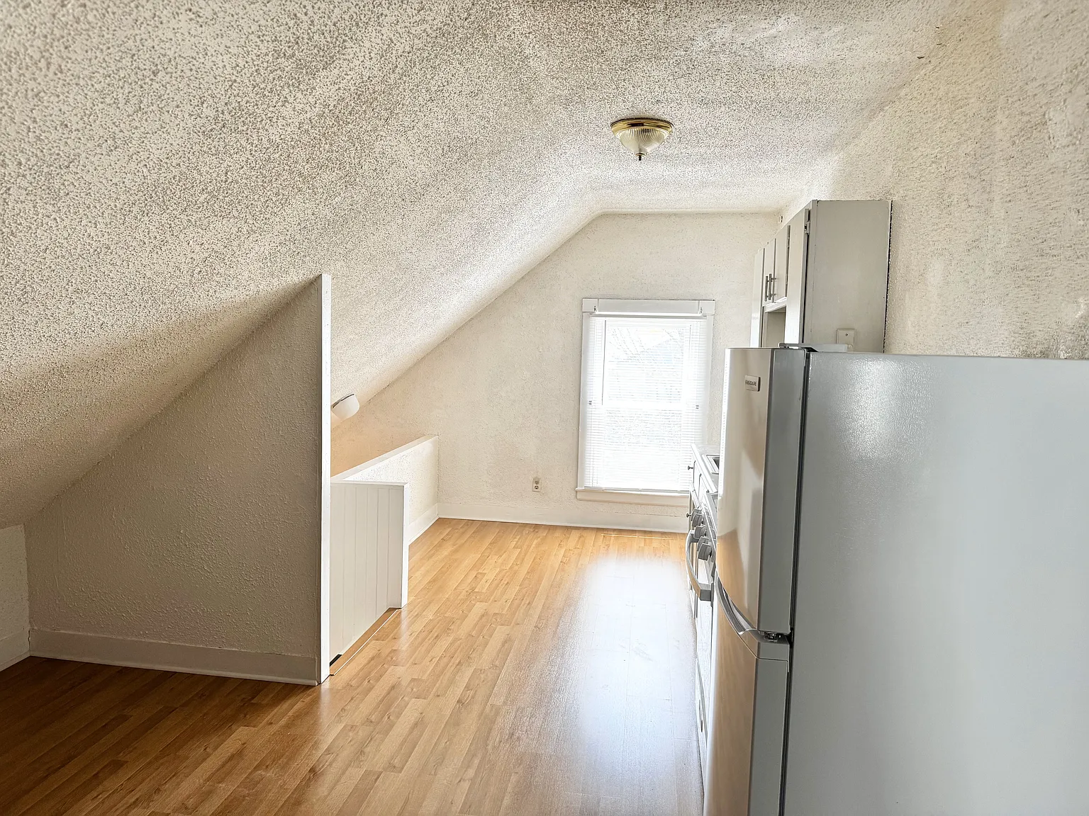 2 bed, 850 sqft, $1,500 — Photo 2