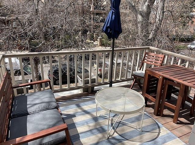 Balcony patio