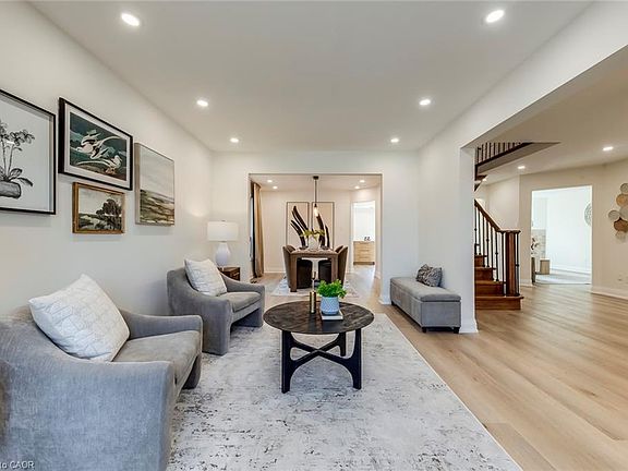 4th image of 3184 Renton Rd