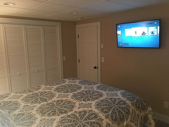 Basement - Guest Suite