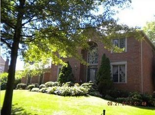 6912 Bridgepointe Blvd, Prospect, KY 40059