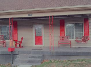 302 N Main St, Greenville, KY 42345