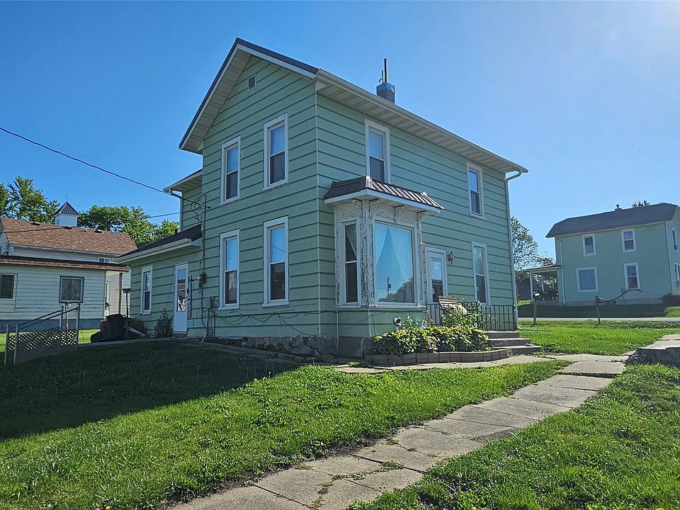 2nd image of 303 Front St