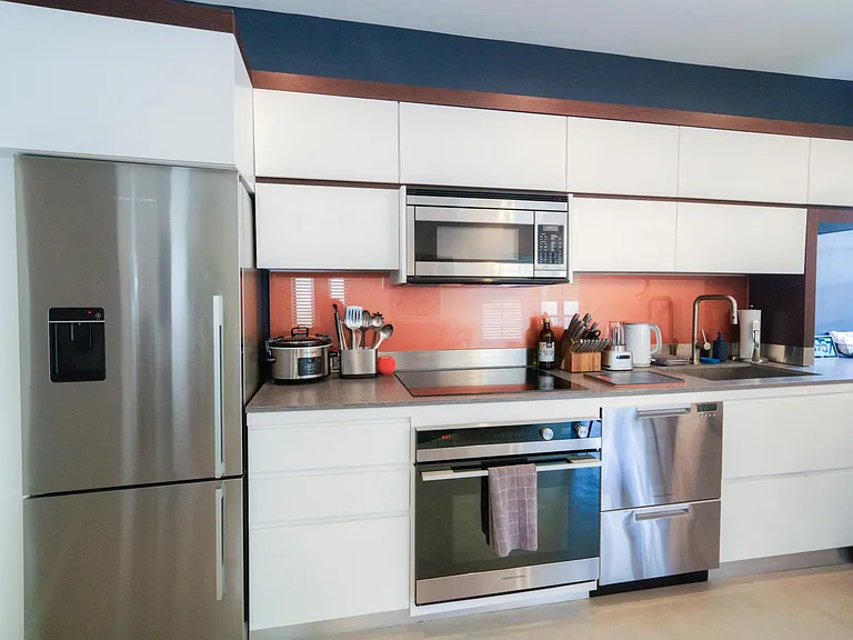 Upgraded Kitchen (Fisher + Paykel Appliances)
