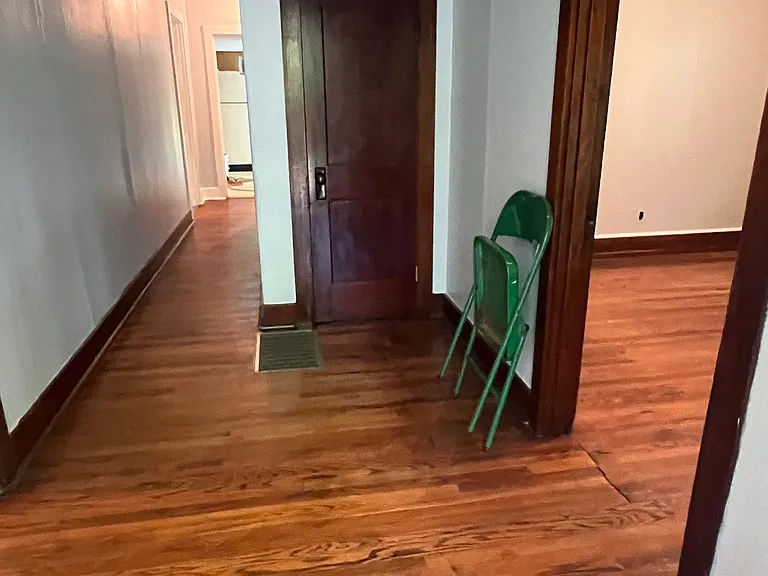 162 Thurman St — Photo 3