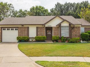 5633 Santa Fe Trl, Haltom City, TX 76148