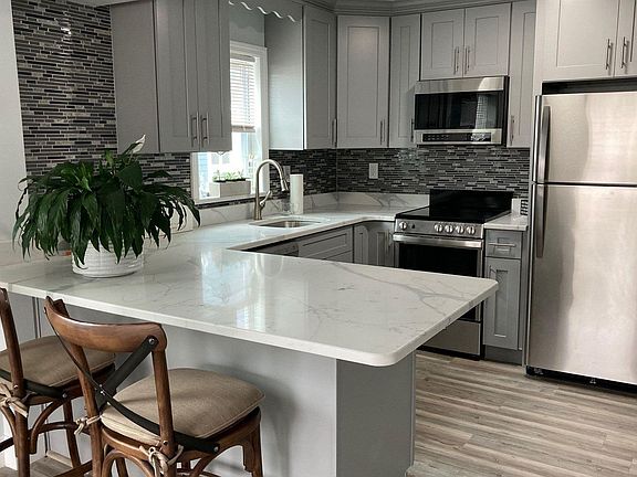 2nd image of 10 Skillman St #W