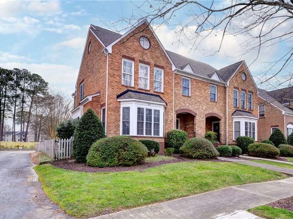 296 Walt Whitman Ave, Newport News, VA 23606