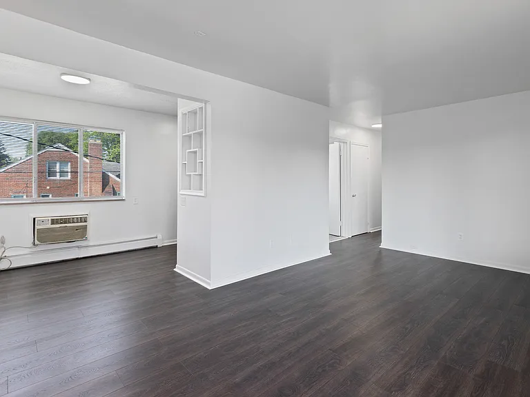 11611 Morang Dr — Photo 3