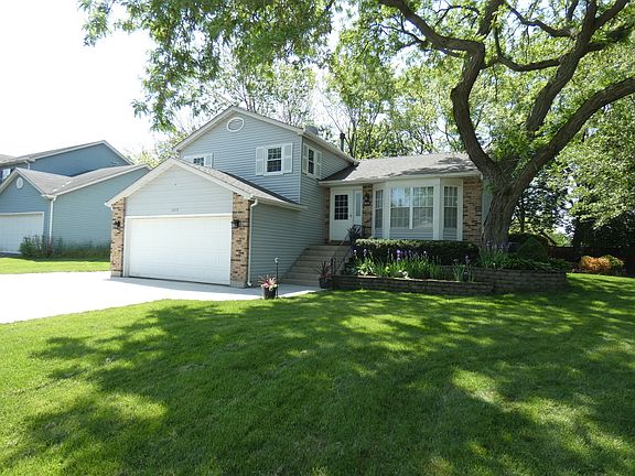 2nd image of 3409 High Trail Dr