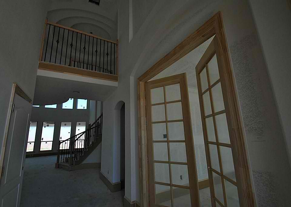 2nd image of 6014 Sydney Park Ln