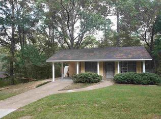 2806 Tara Rd, Jackson, MS 39212