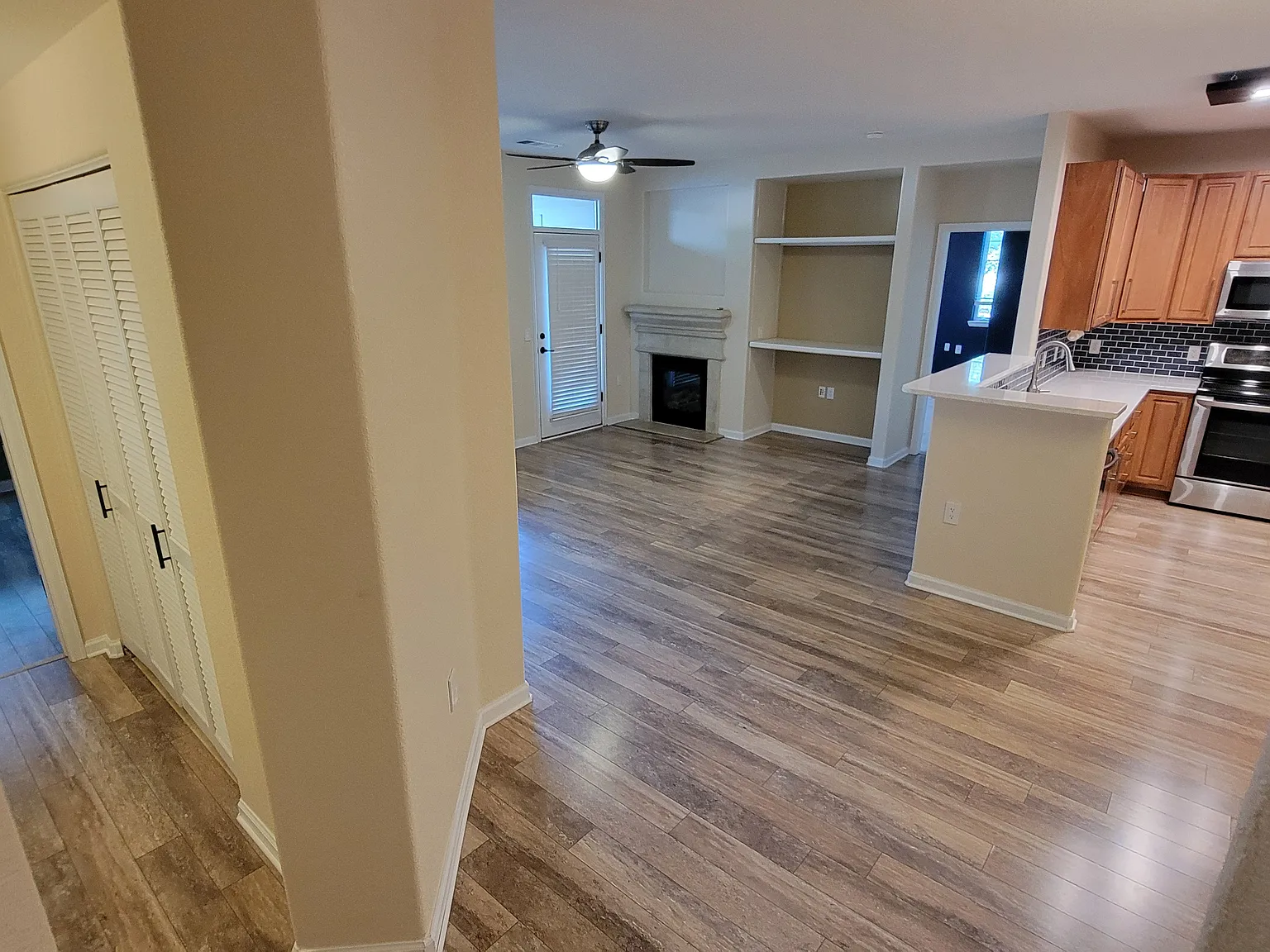 2 bed, 1288 sqft, $2,400 — Photo 4
