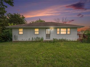 16177 Strawberry Rd, Rayville, MO 64084