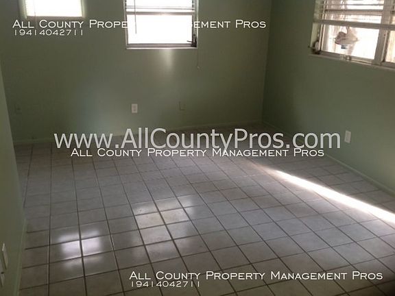3rd image of 5212 Royal Palm Ave