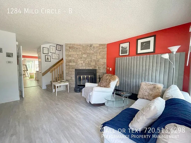 1284 Milo Cir #B — Photo 11