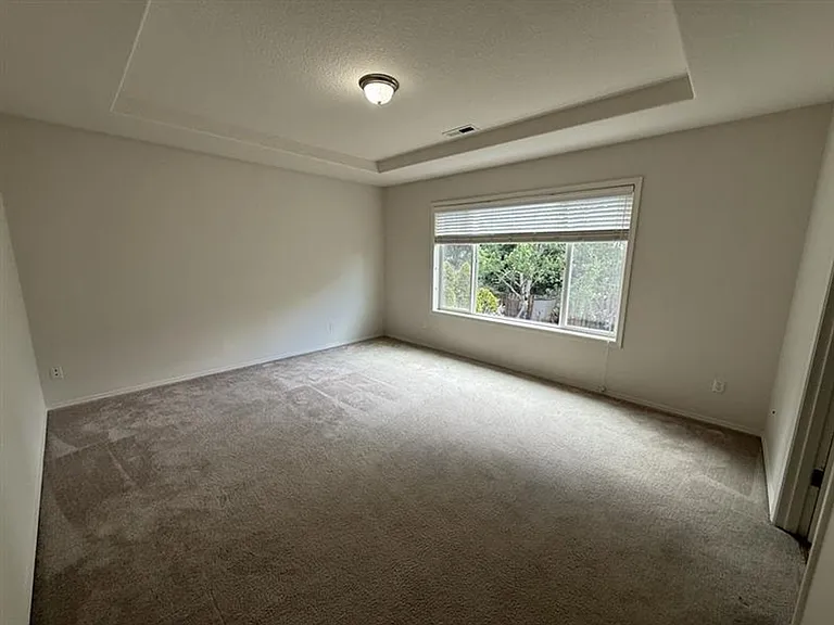 12556 NW Brimpton Ct — Photo 10