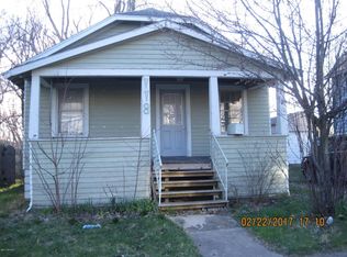 118 Middle St, Three Rivers, MI 49093