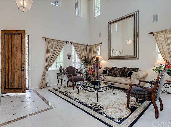 4th image of 24722 Garland Dr