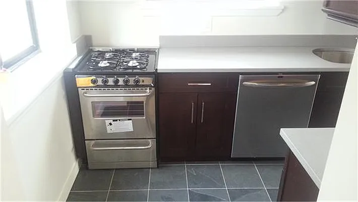 Rented by Siderow Residential Group | media 20