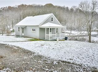 426 Taffy Run Rd, Rochester, PA 15074