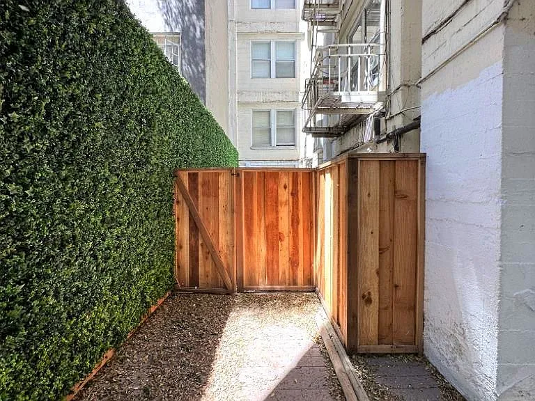 555 Ofarrell St — Photo 17