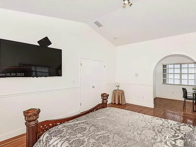 15565 SW 63rd Ter — Photo 16