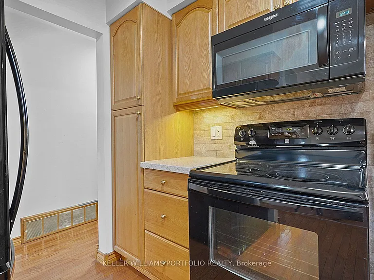 68 Athabasca St — Photo 13