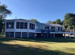 16 Bridgeview Dr, Jamestown, RI 02835