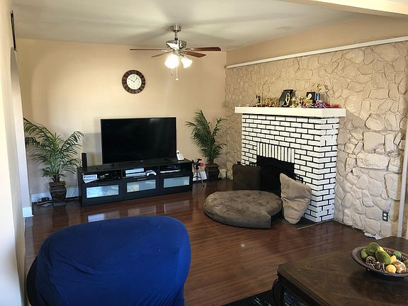 4th image of 4-02 Bergen Ave Floor 1
