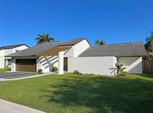 12261 SW 96th St, Miami, FL 33186