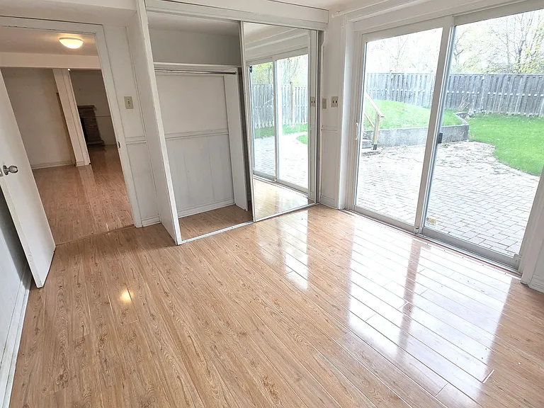 36 Roundwood Ct — Photo 6