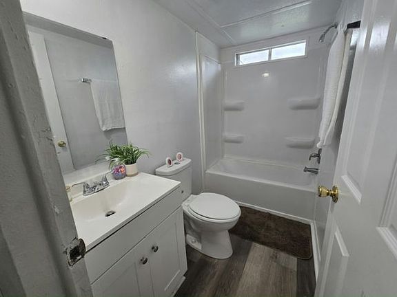 4th image of 11211 E Bay Rd Unit 52