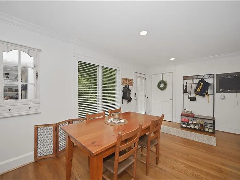 546 Allen Rd NE #B — Photo 10