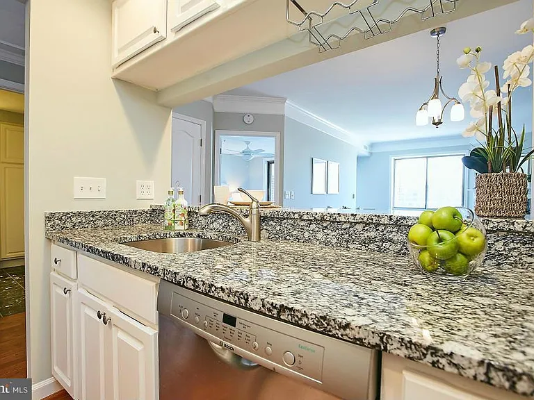 901 N Monroe St #1413 — Photo 7