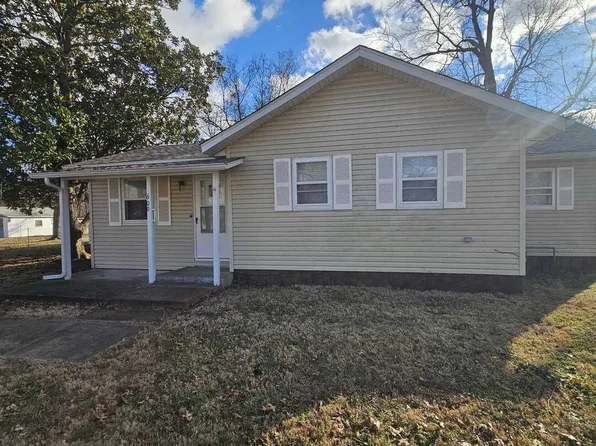 609 Airport Rd, Mount Vernon, IL 62864