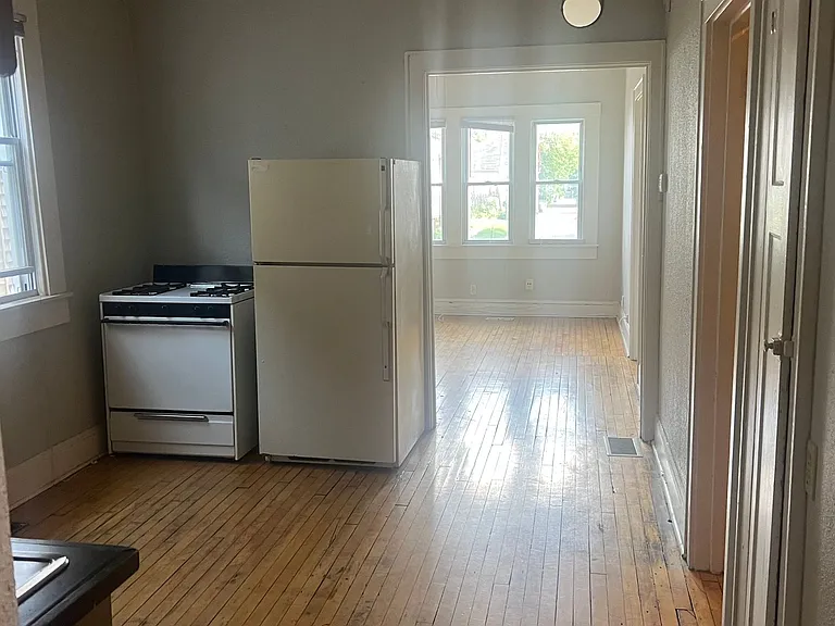 816 E Clarke St #1 — Photo 4
