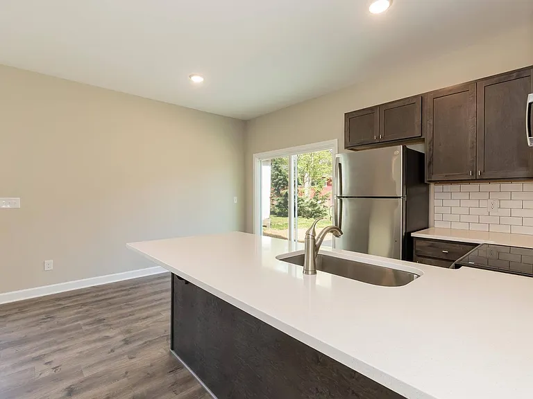 428 N Allen Rd — Photo 12