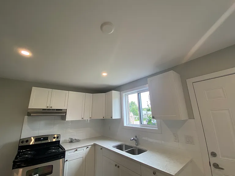 1 Court Ln — Photo 26