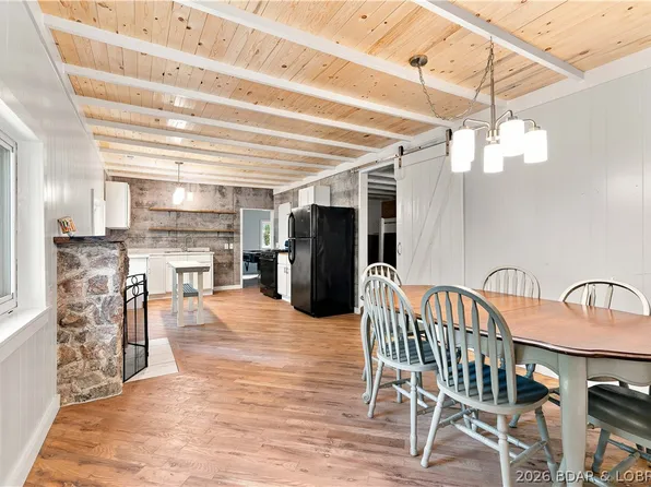 50 Jack Salmon Bay Rd, Camdenton, MO 65020