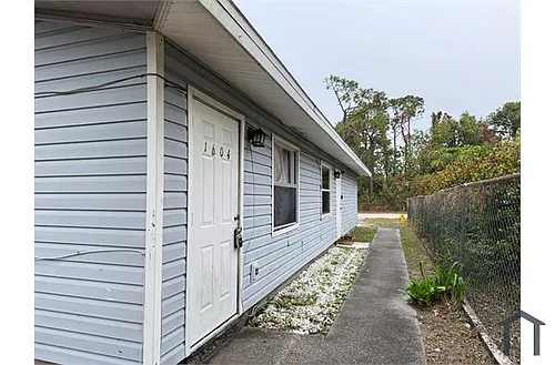 1604 Cypress Dr Photo 1