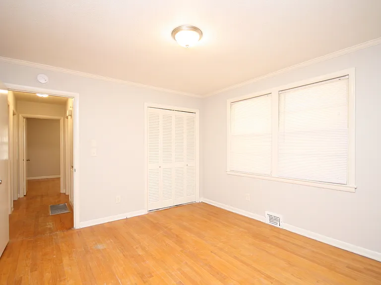 7620 Charlotte Dr SW — Photo 16