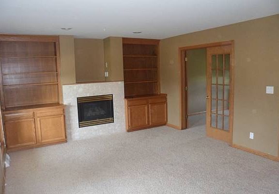 Living room with fireplace